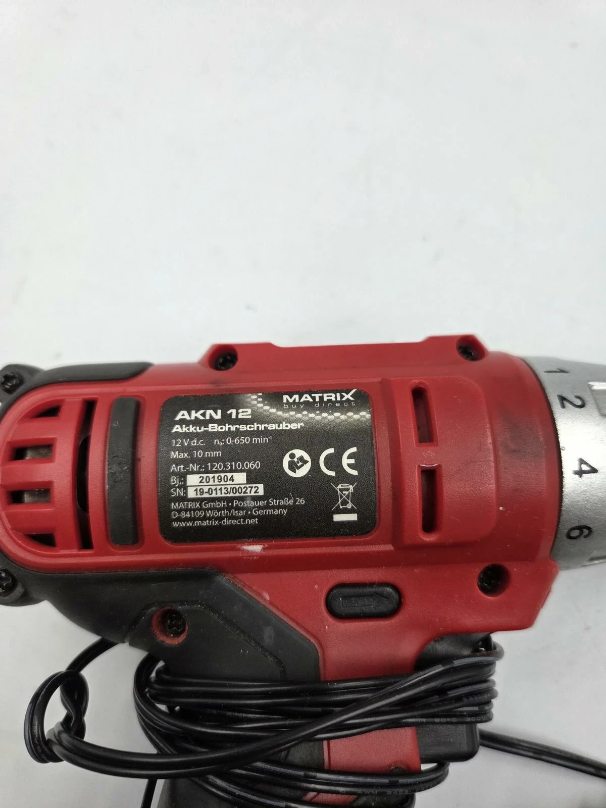 wkretarka-akumulatorowa-matrix-akn-12-v-ladowarka-stan-11323-2