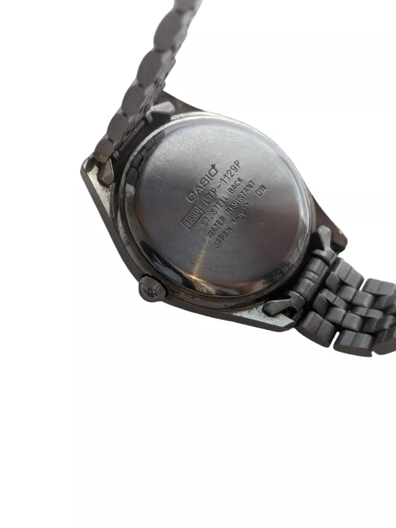 ZEGAREK CASIO 1330