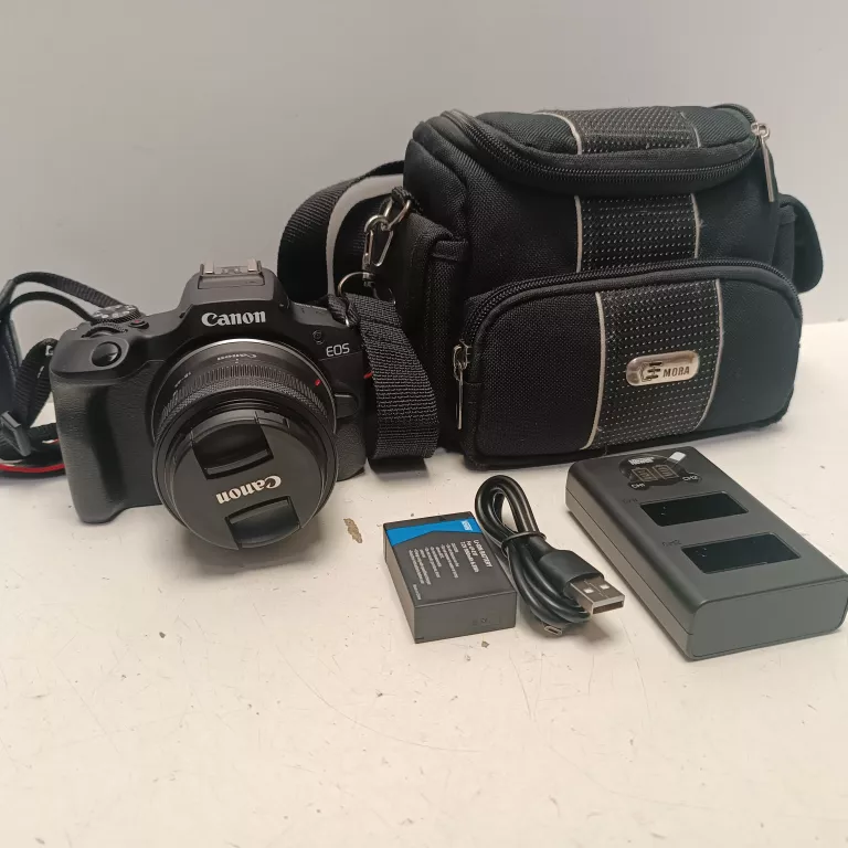 APARAT CANON EOS R100 + RF-S 18-45MM F/4.5-6.3 IS STM