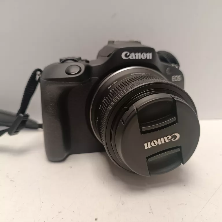 APARAT CANON EOS R100 + RF-S 18-45MM F/4.5-6.3 IS STM