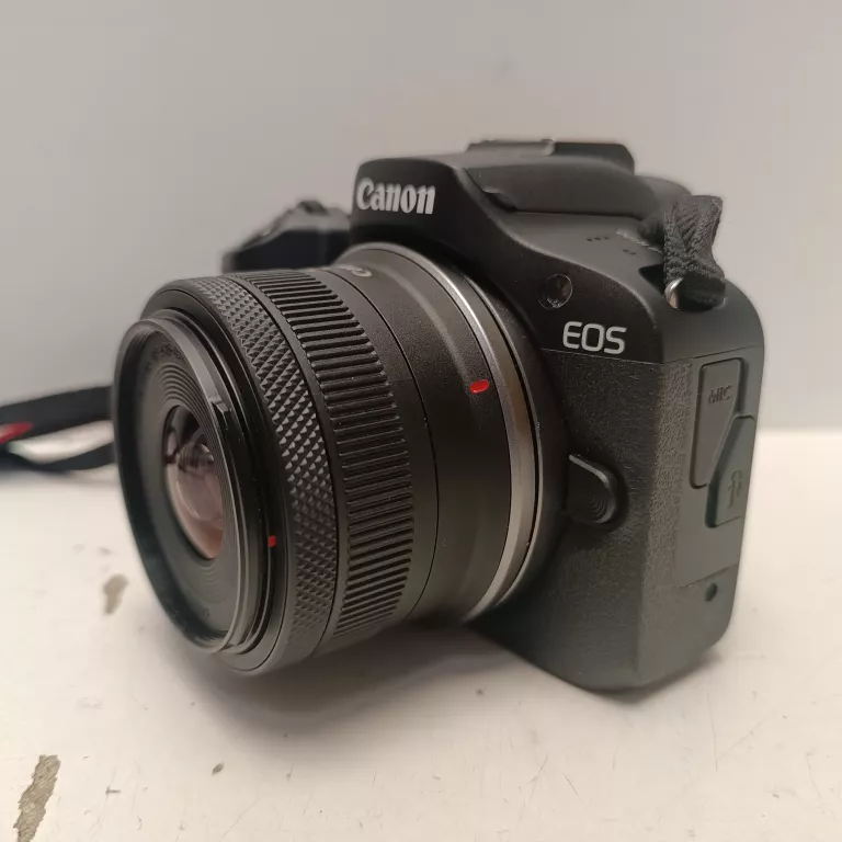 APARAT CANON EOS R100 + RF-S 18-45MM F/4.5-6.3 IS STM