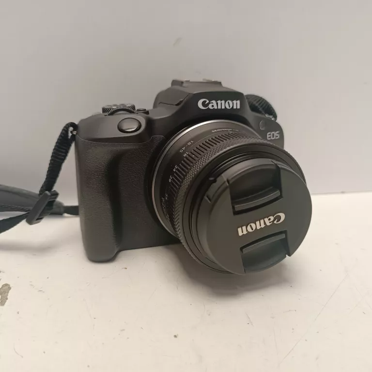 APARAT CANON EOS R100 + RF-S 18-45MM F/4.5-6.3 IS STM
