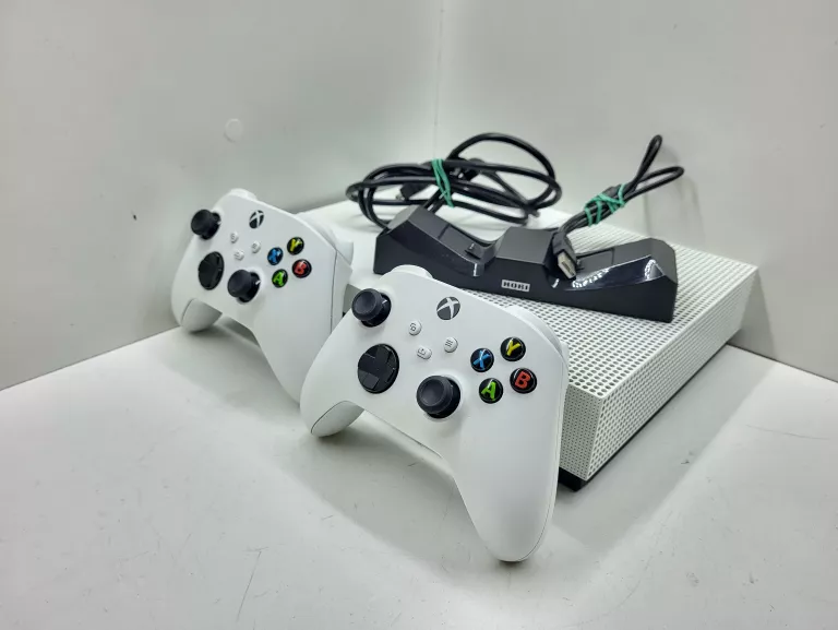 KONSOLA XBOX ONE S 1TB + 2 PADY