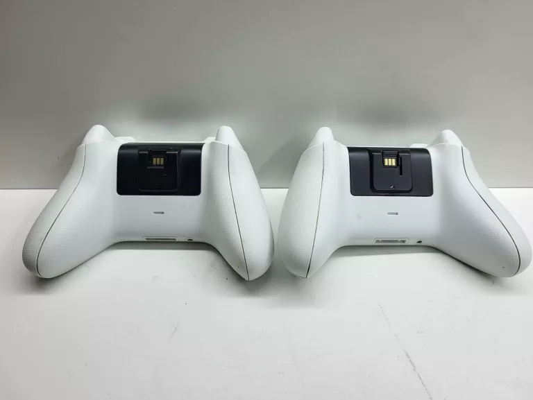 KONSOLA XBOX ONE S 1TB + 2 PADY