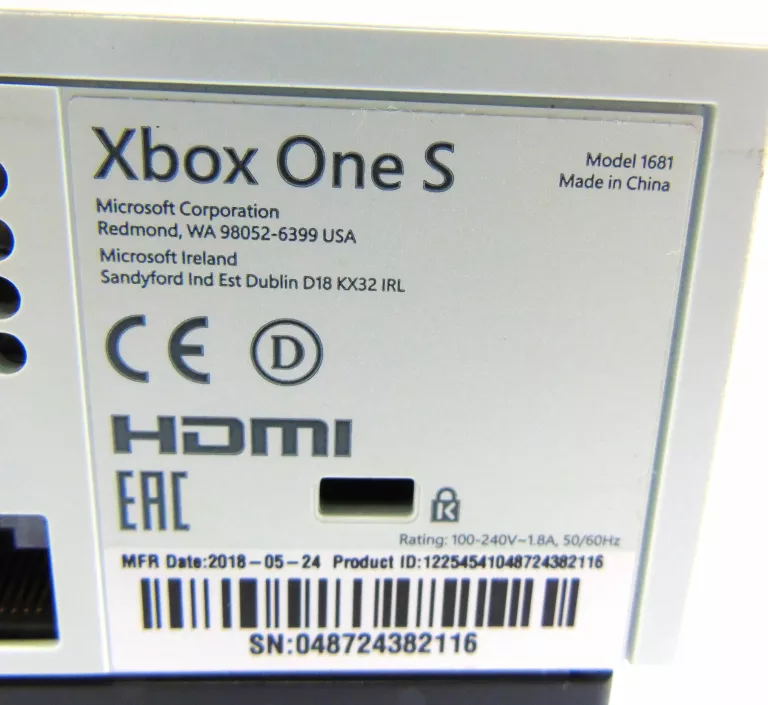 KONSOLA XBOX ONE S 1TB + PAD + OKABLOWANIE