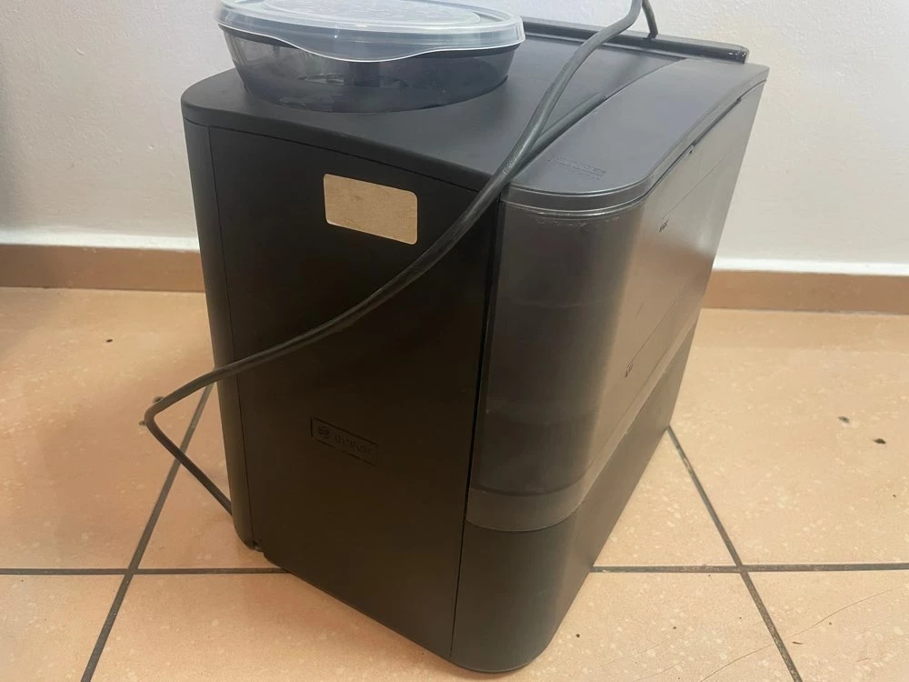 ekspres-bosch-vero-aroma-500-pojemnosc-zbiornika-na-wode-17-l