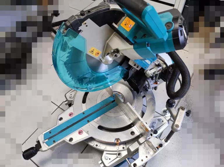 PIŁA UKOSOWA MAKITA LS1219L