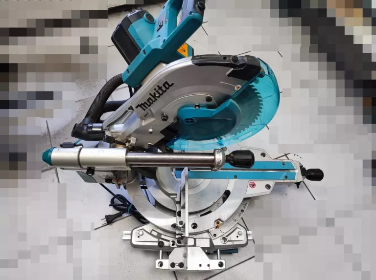 PIŁA UKOSOWA MAKITA LS1219L
