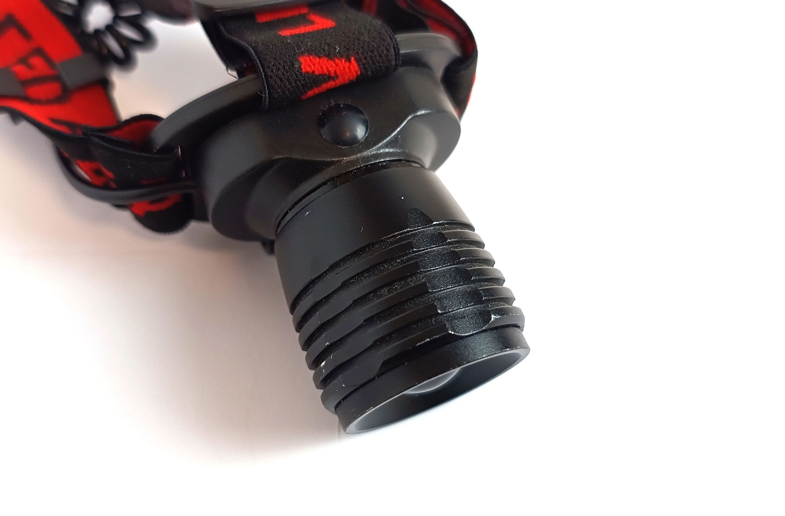 latarka-czolowa-na-baterie-z-regulacja-mocy-ean-gtin-5780328681833