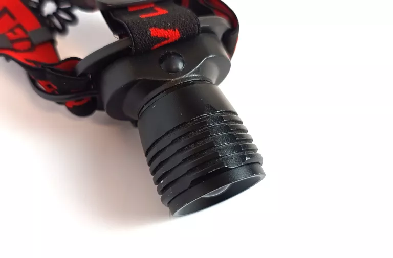 latarka-czolowa-na-baterie-z-regulacja-mocy-ean-gtin-5780328681833