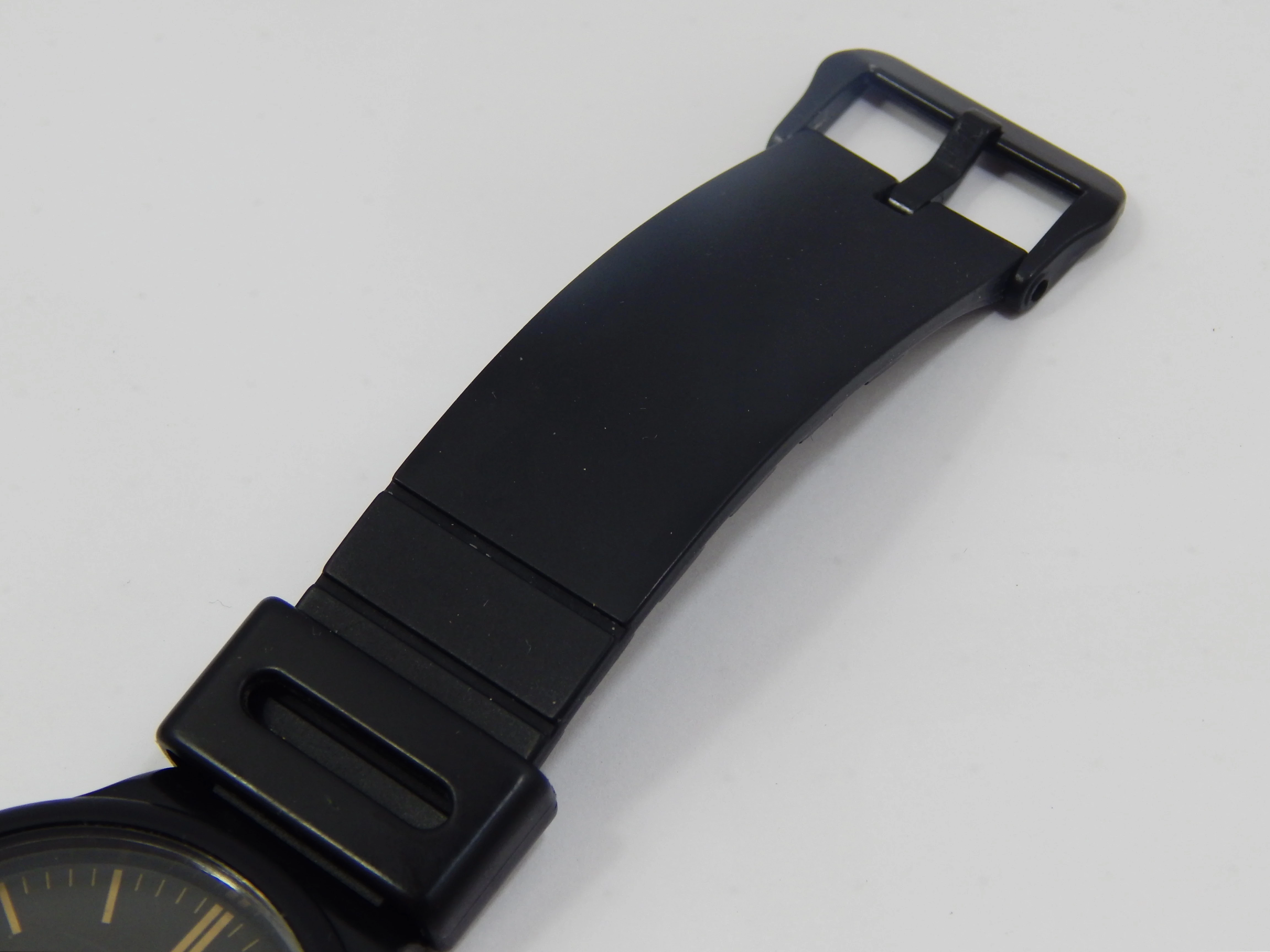 casio-zegarek-meski-casio-1330-ksztalt-koperty-129223-2