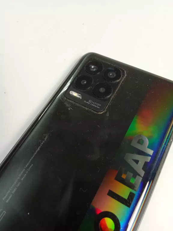 TELEFON REALME 8