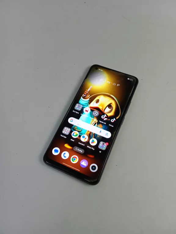TELEFON REALME 8