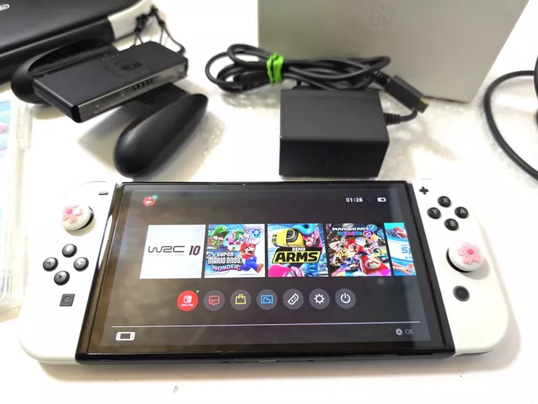 KONSOLA NINTENDO SWITCH OLED + 2 GRY ETUI DODATKOWE PADY + WGRANE GRY WRC