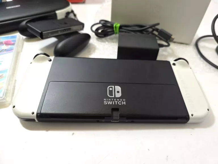 KONSOLA NINTENDO SWITCH OLED + 2 GRY ETUI DODATKOWE PADY + WGRANE GRY WRC