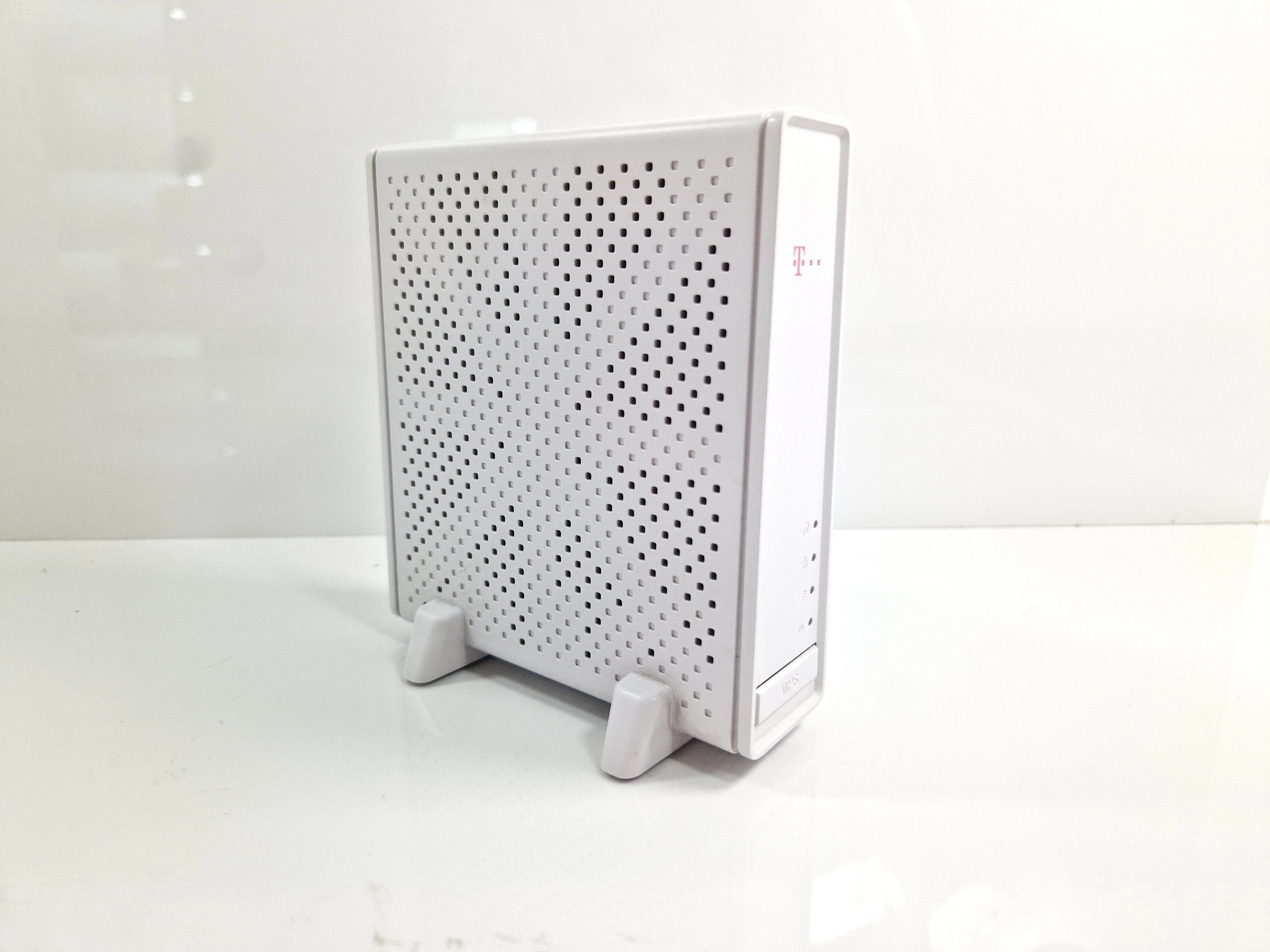 zestaw-ruter-wnc-t-mobile-internet-home-office-box-5g-odu-idu-bez-simlock-stan-11323-2