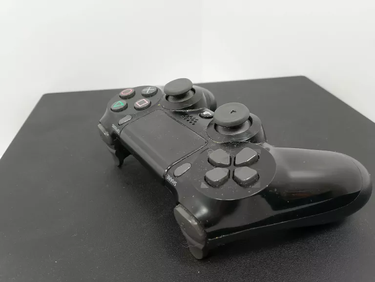 KONSOLA PS4 PRO CUH-7016B CZARNA ZASILACZ + PAD