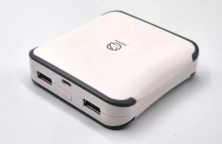 powerbank-manta-7000mah-bialy-rynek-52-dzierzoniow