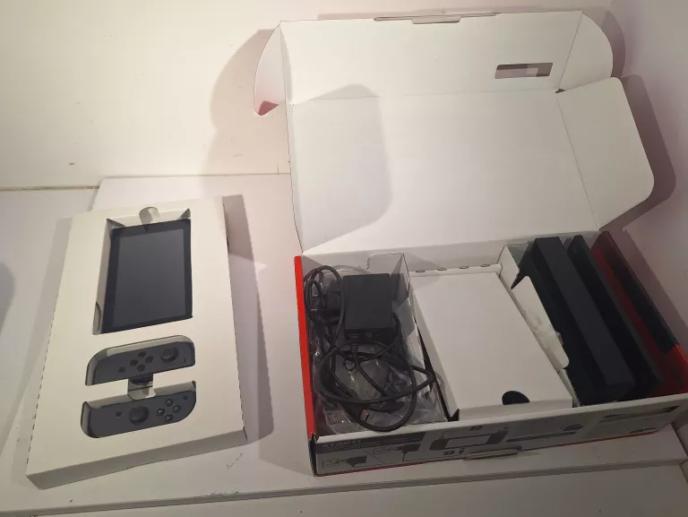 KONSOLA NINTENDO SWITCH