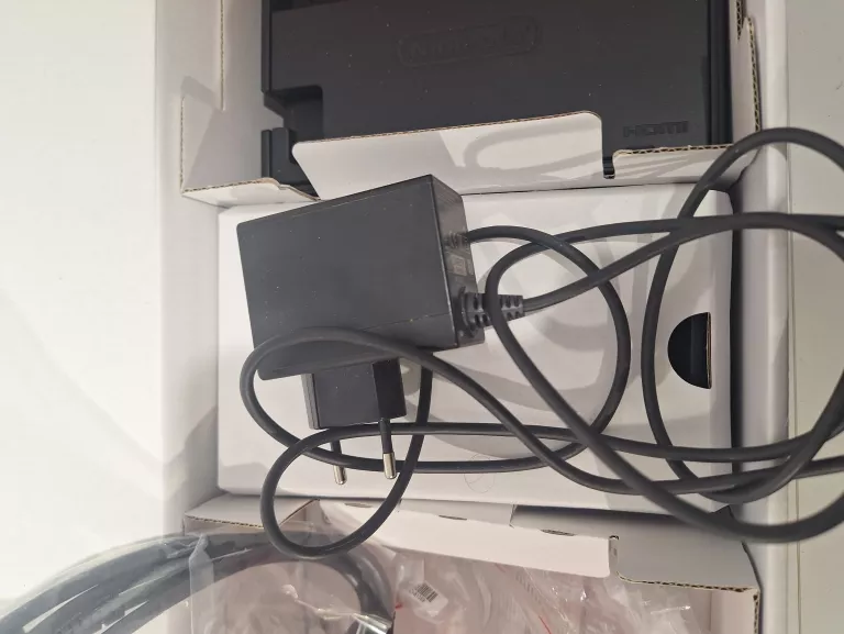 KONSOLA NINTENDO SWITCH