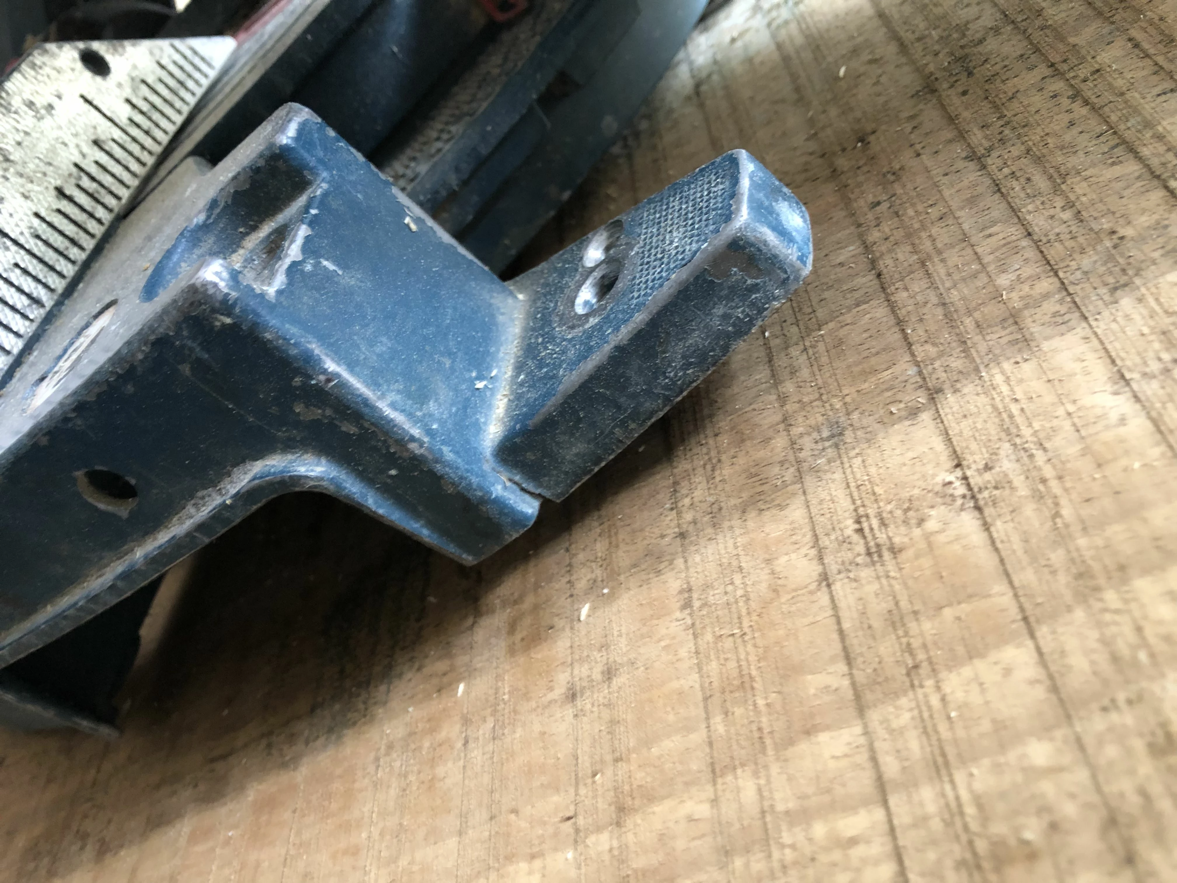 pila-ukosna-bosch-gcm-8-s-uszkodzona-kod-producenta-0601b19200