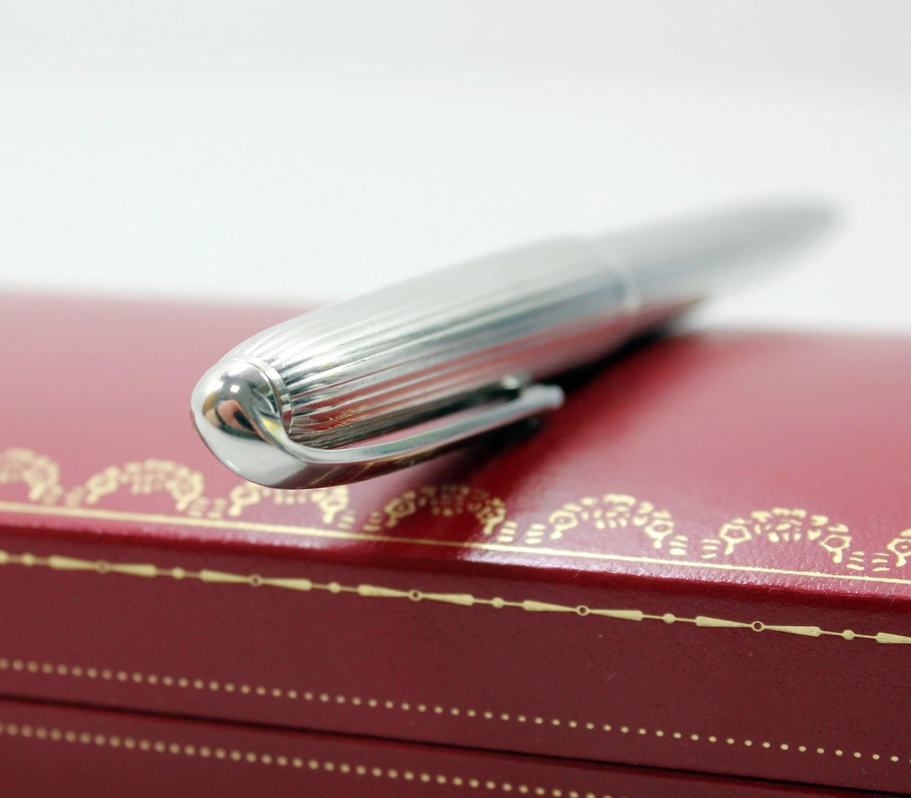 dlugopis-cartier-platinum-plated-ballpoint-pen-kolor-tuszu-250585-1935794