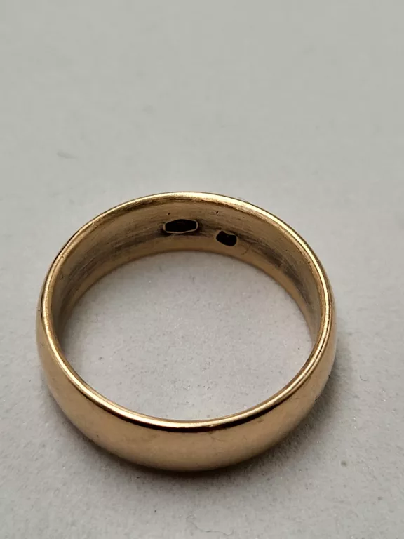 ZŁOM ZŁOTA DO NAPRAW ZŁOTNICZYCH OBĄCZKA 4,64G P585