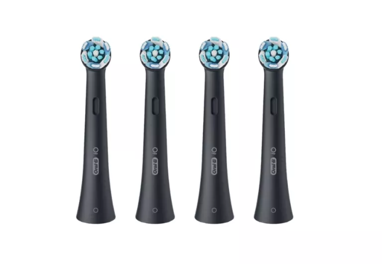 KOŃCÓWKA SZCZOTECZKI ORAL-B IO ULTIMATE CLEAN CZARNE 4 SZT