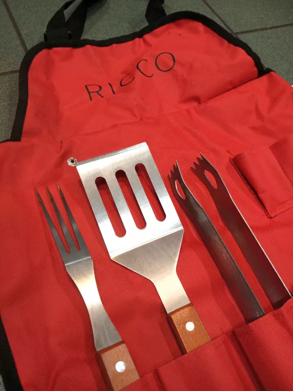SZTUĆCE DO GRILLA RICCO Z FARTUSZKIEM