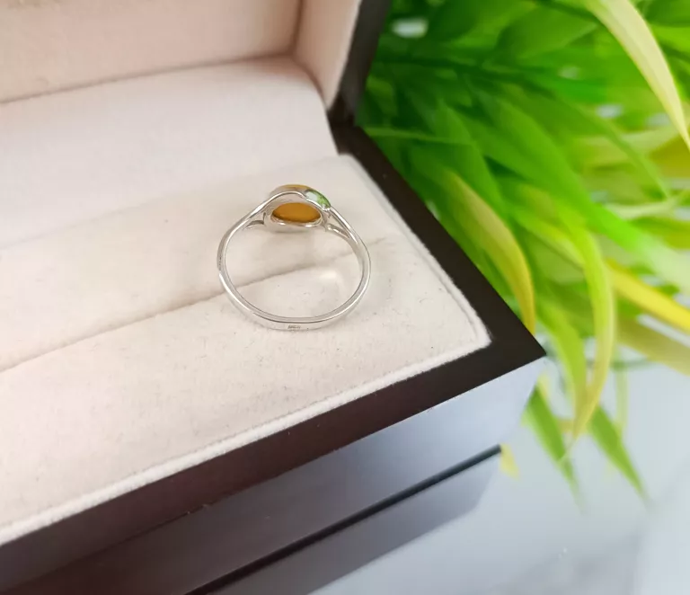 PIĘKNY SREBRNY PIERŚCIONEK 1,88 G 925