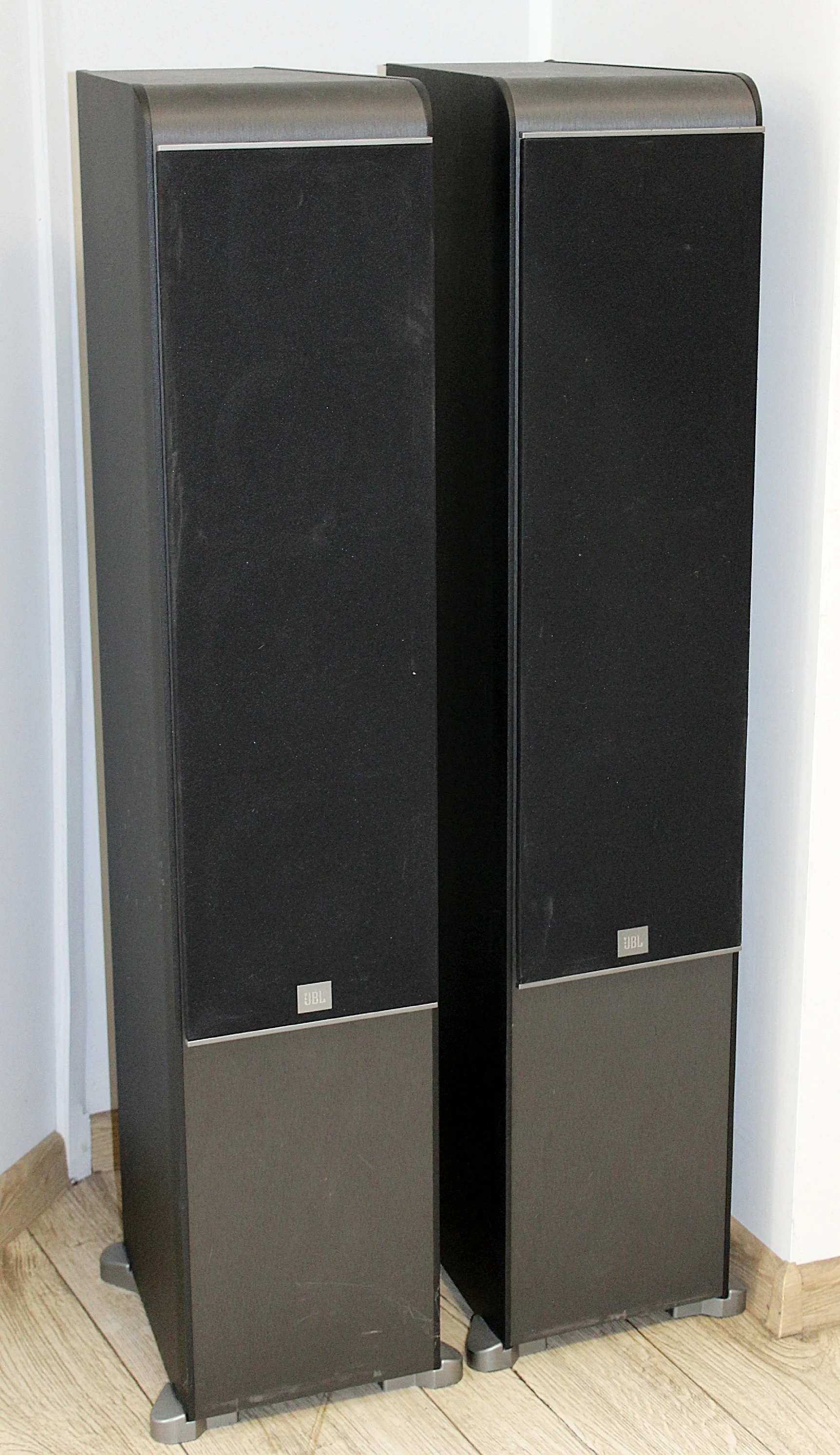 kolumny-podlogowe-jbl-es80-czterodrozne-czarne-100w-glogowska-160-poznan