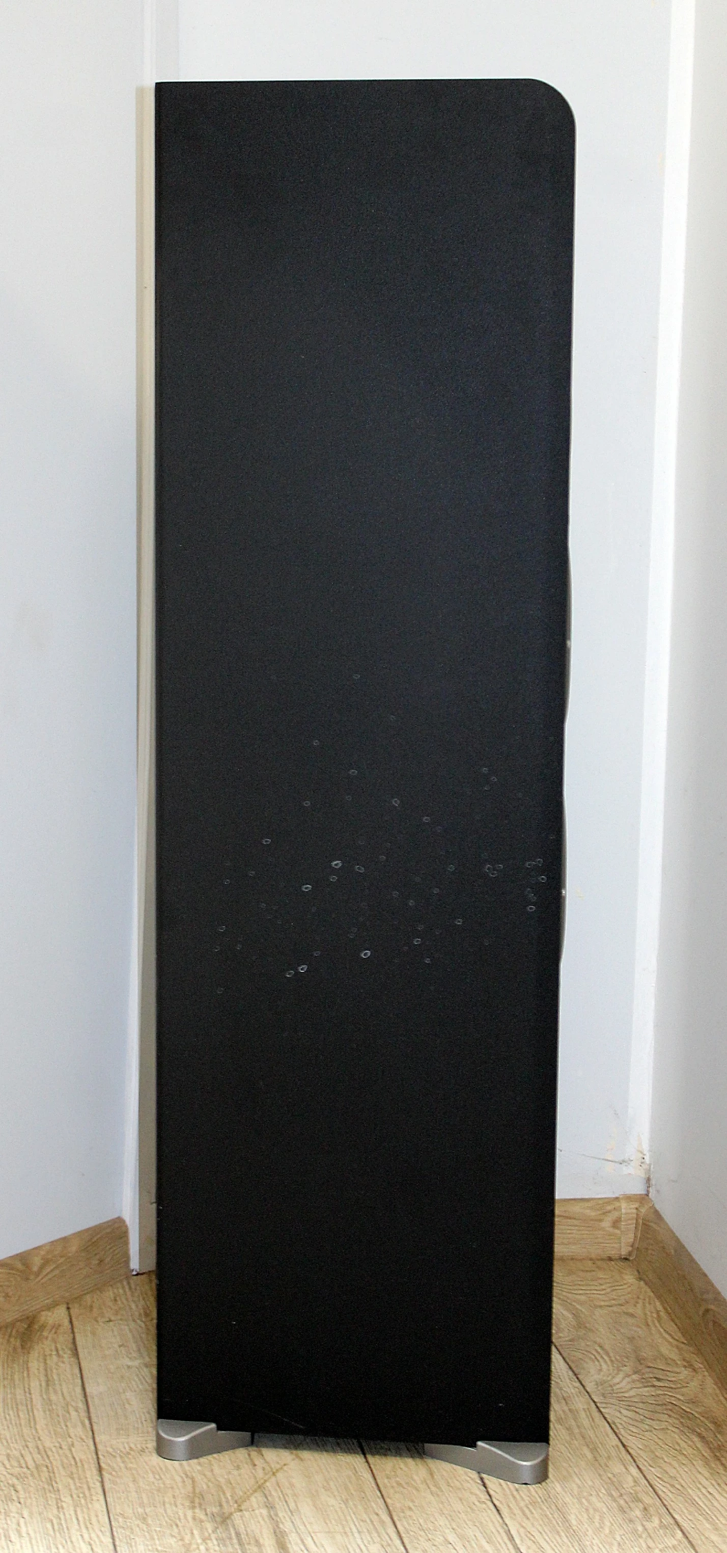 kolumny-podlogowe-jbl-es80-czterodrozne-czarne-100w-srednica-glosnika-niskotonowego-170