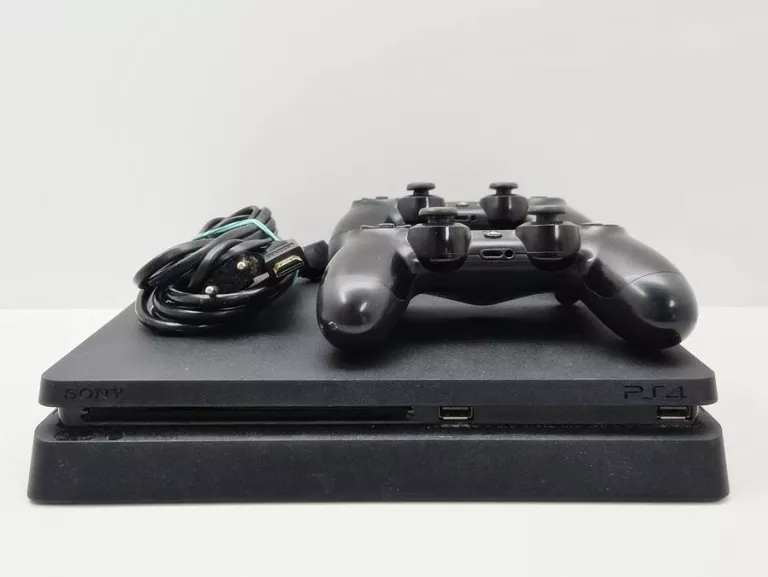 KONSOLA PS4 1TB+2 PADY+OKABLOWANIE