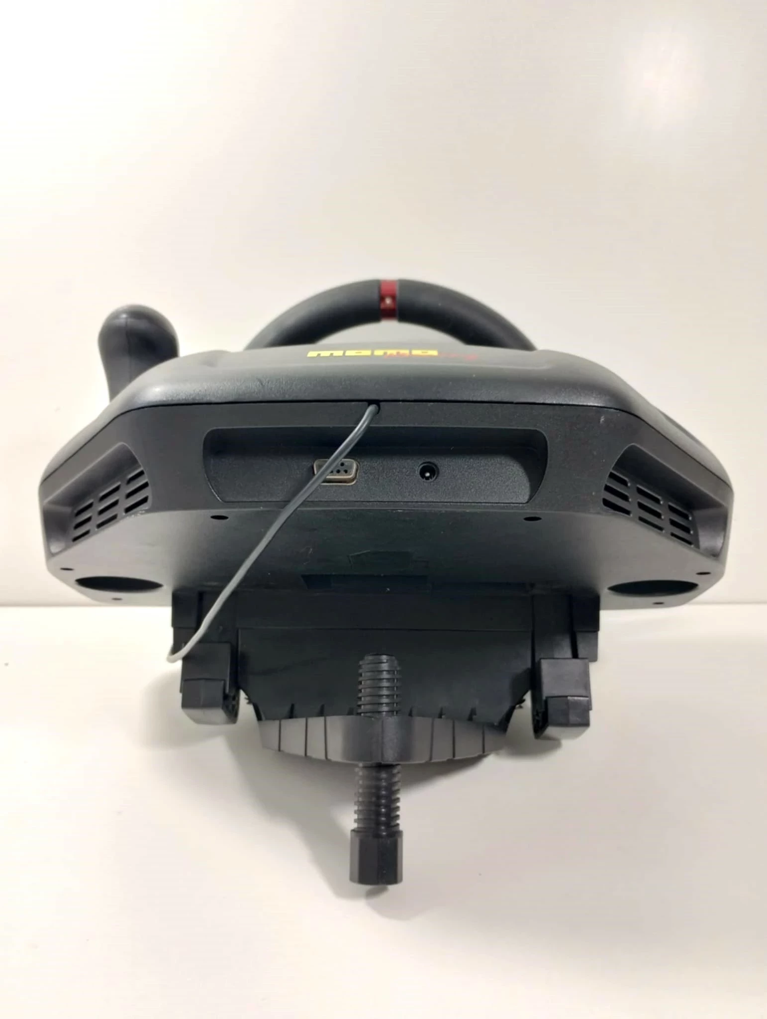 kierownica-pc-logitech-momo-racing-force-pedaly-model-momo-racing-force