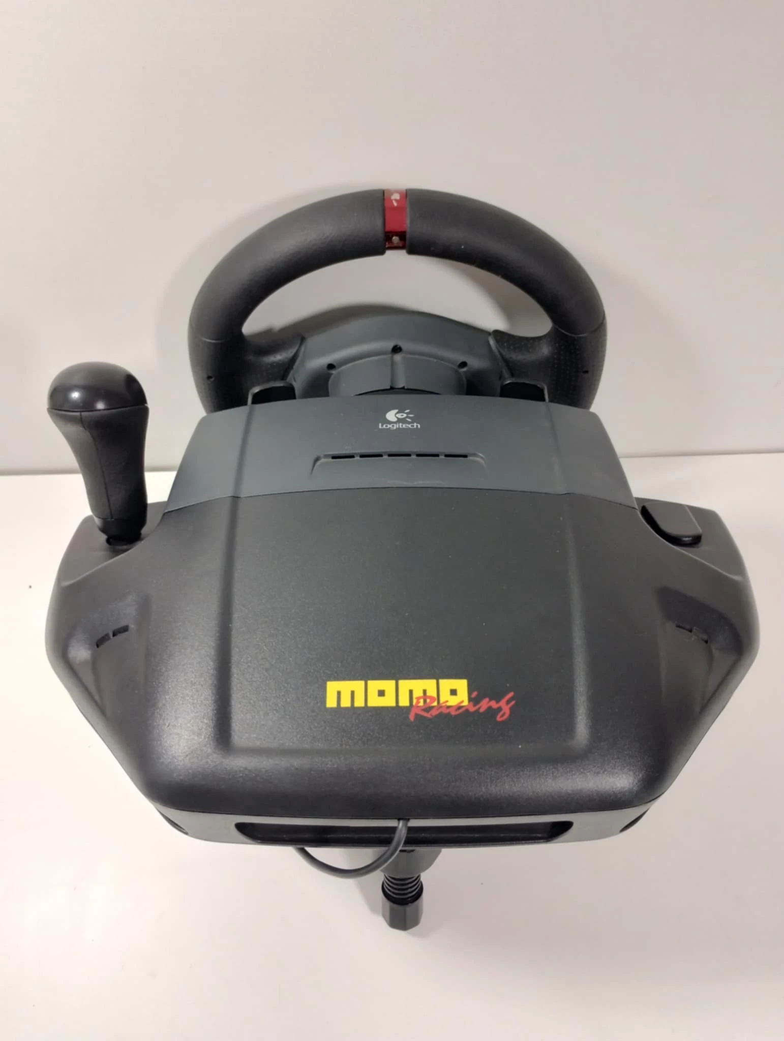 kierownica-pc-logitech-momo-racing-force-pedaly-product-id-3bcb23ab-748c-4411-a70c-c243bd74c010