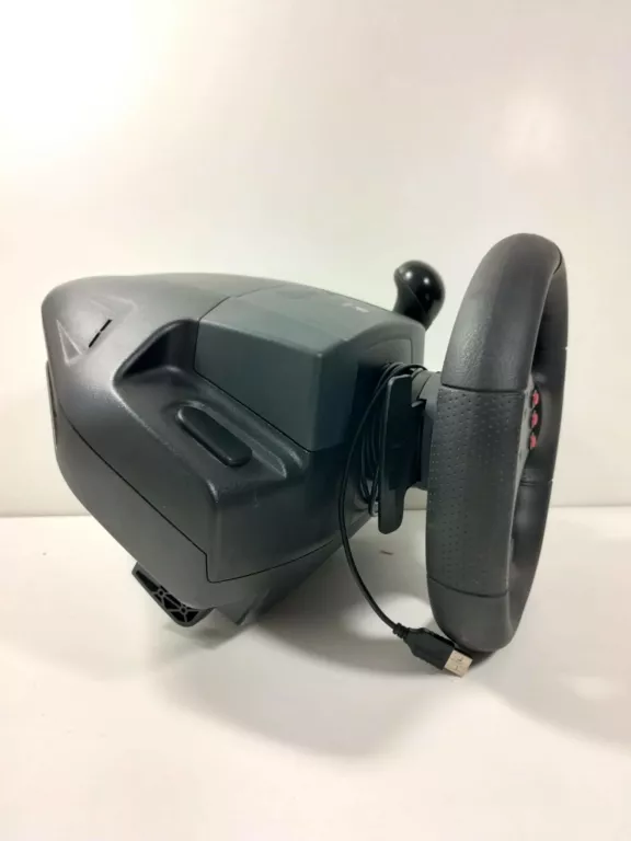 kierownica-pc-logitech-momo-racing-force-pedaly-marka-248811-1142682