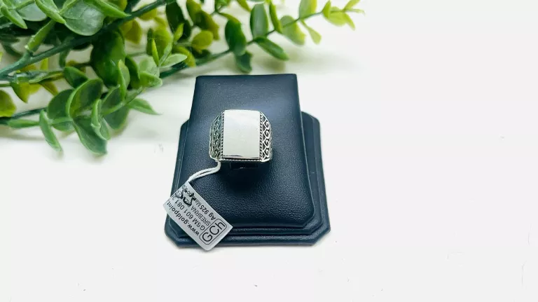 ELEGANCKI SREBRNY SYGNET R18 5,5G