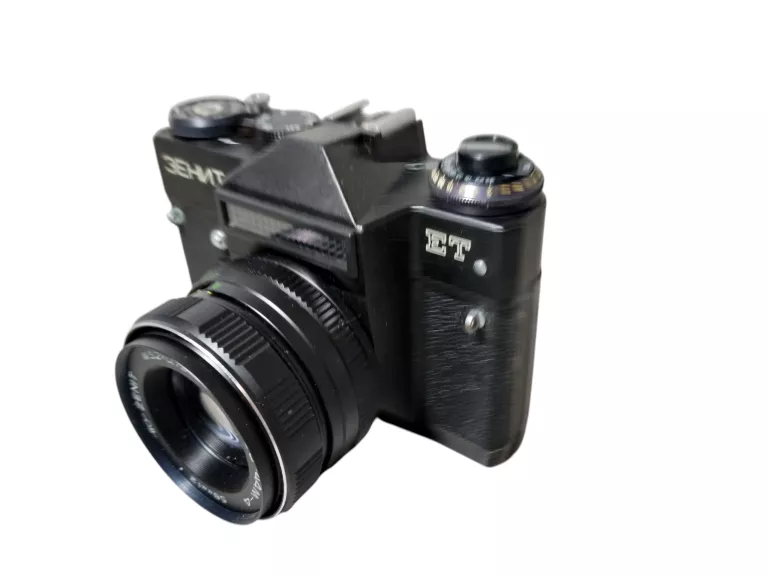 rosyjski-zabytkowy-aparat-zenit-et-model-e