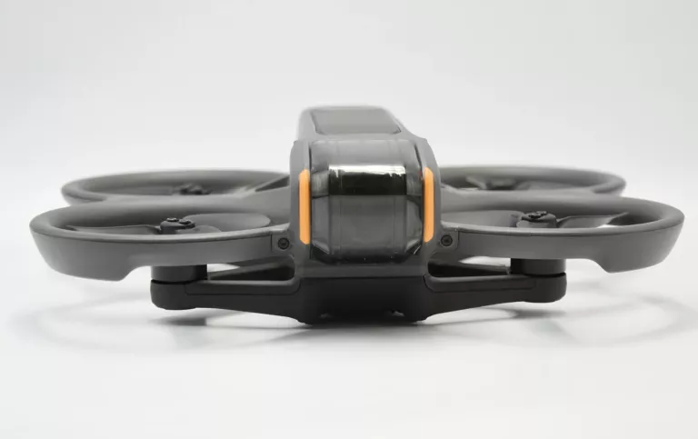 DRON DJI AVATA 2 PRO VIEW COMBO