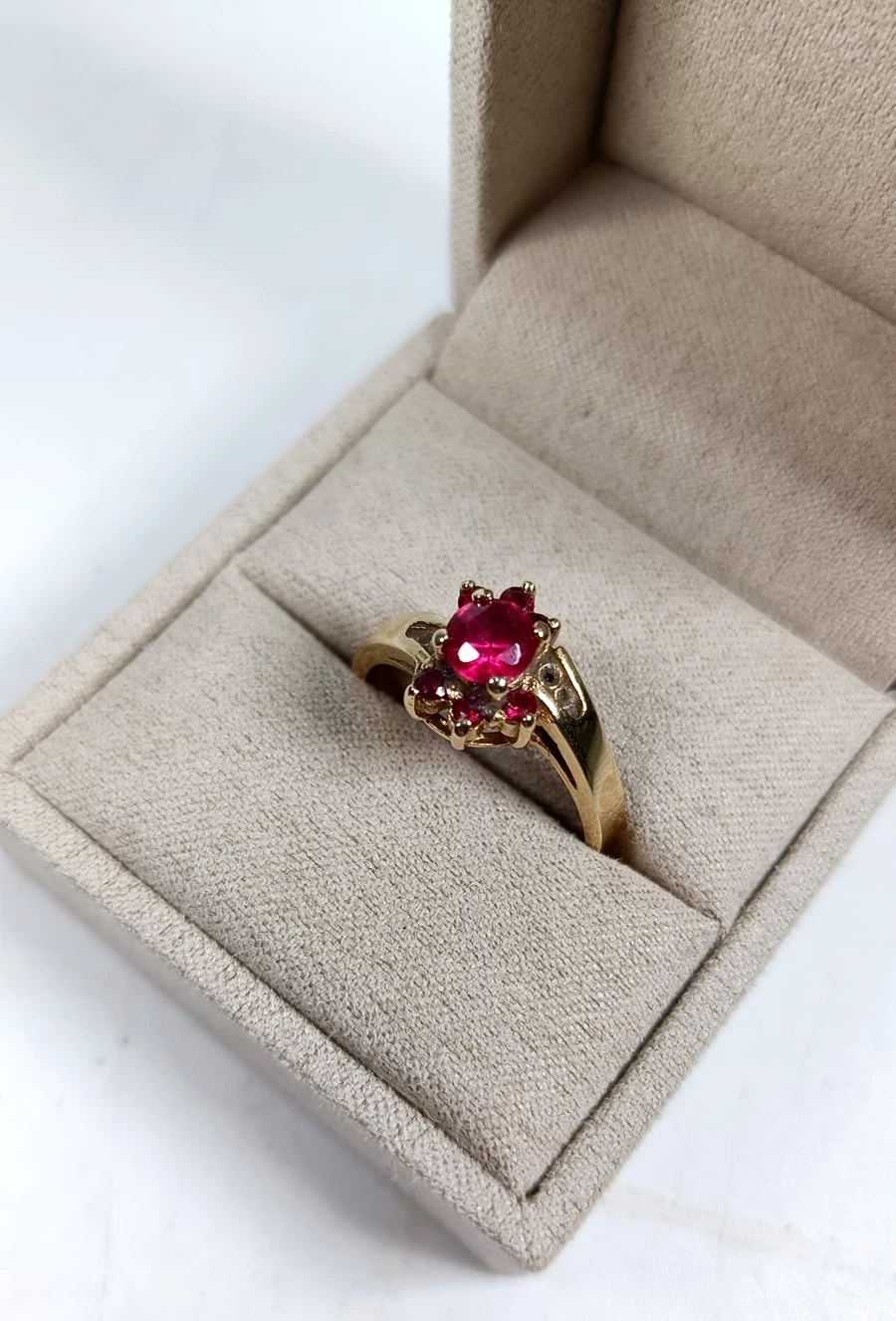 zloty-pierscionek-585-404g-r15-rodzaj-2205-16