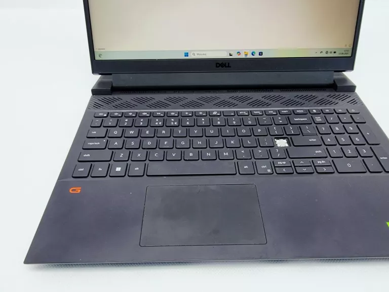 LAPTOP DELL G15 RTX 3050 SŁUCHAWKI STEELSERIES