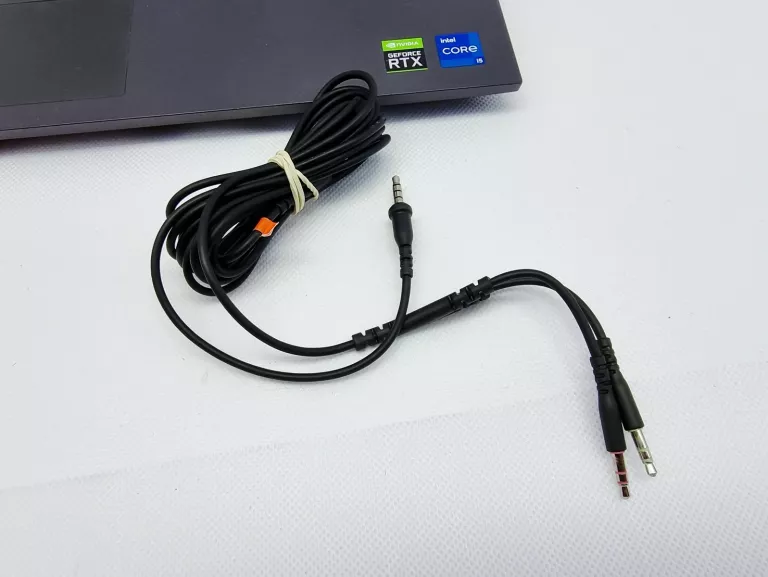 LAPTOP DELL G15 RTX 3050 SŁUCHAWKI STEELSERIES