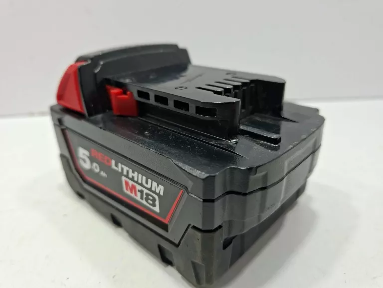 AKUMULATOR M18 5 AH