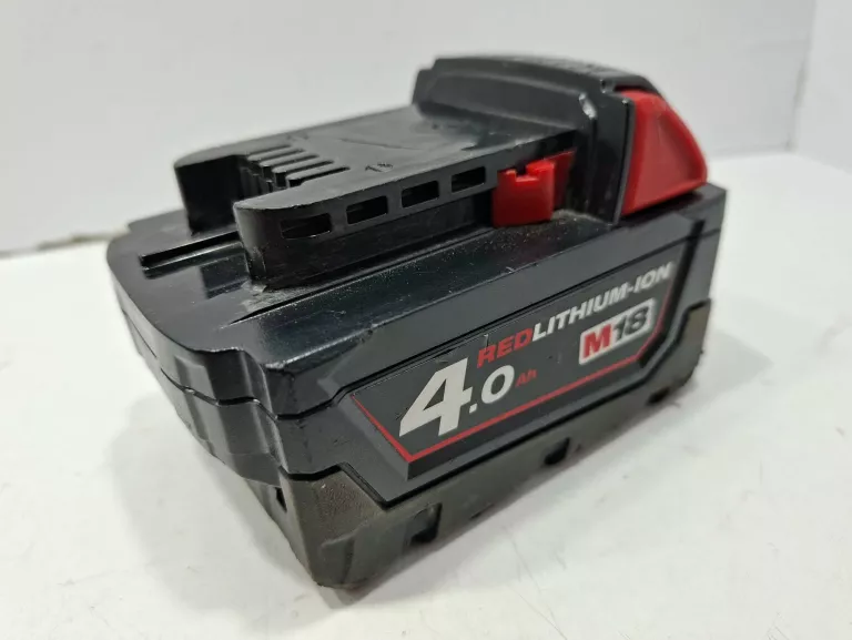 AKUMULATOR M18 4 AH