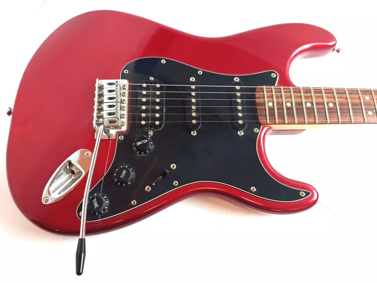 GITARA ELEKTRYCZNA SQUIRE STRATOCASTER HSS BY FENDER + STOJAK