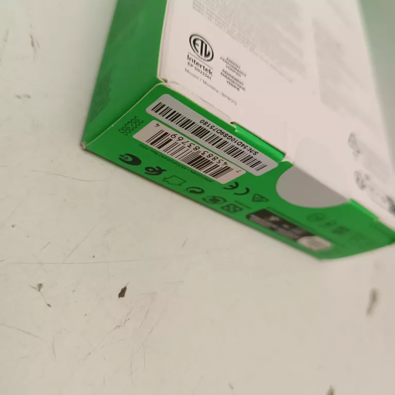 belkin-powerbank-20-000mah-15w-usb-ausb-c-czarny-ean-gtin-745883837694