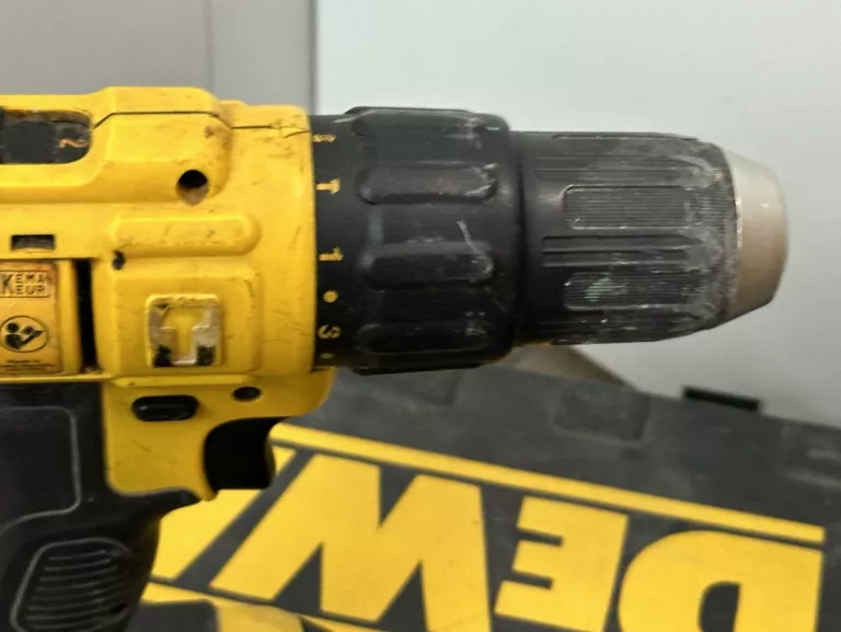 WKRĘTARKA DEWALT DCD776 WALIZKA