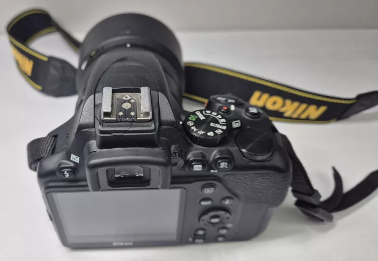 aparat-nikon-d3500obiektyw-nikon-nikkor-50-mm-f18-g-af-s-zestaw-rozmiar-matrycy-206882-228774