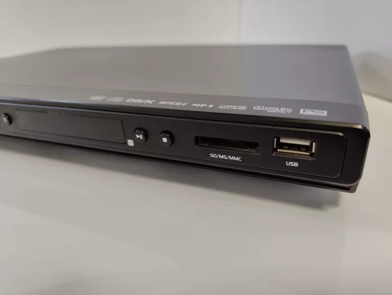 ODTWARZACZ DVD TECHNIKA DX09