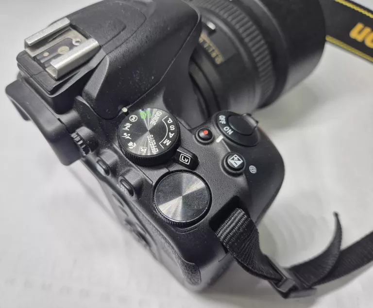 aparat-nikon-d3500obiektyw-nikon-nikkor-50-mm-f18-g-af-s-zestaw-kod-producenta-vba550k004